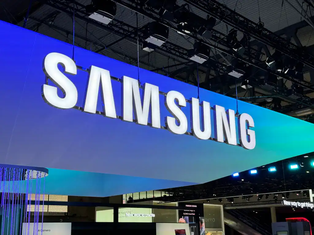 «سامسونج» ترفع سقف بطاريات هواتفها الرائدة.. «Galaxy S27 Ultra» قد يأتي بسعة 5700 مللي أمبير