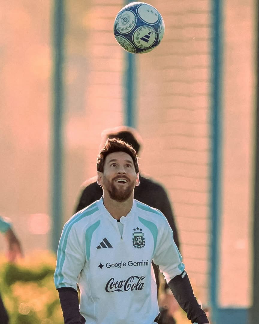 ميسي يودع منتخب الأرجنتين بعد 21 عاما